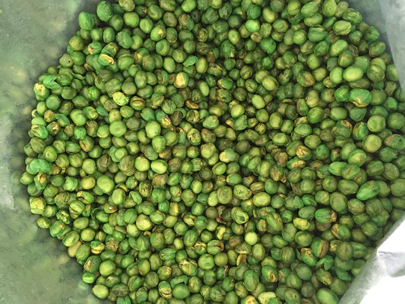Salted and roasted pea