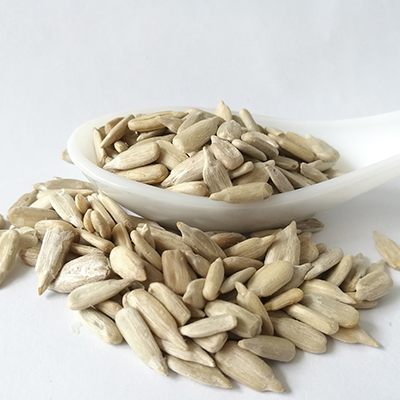 Confectionary grade sunflower kernels